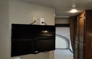 2017 Coachmen RV Freedom Express 22TSX