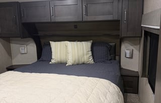 2021 Fifth Wheel with 2 Slide Outs