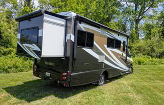 Itasca Navion | Classy Mercedes RV with 2 slides