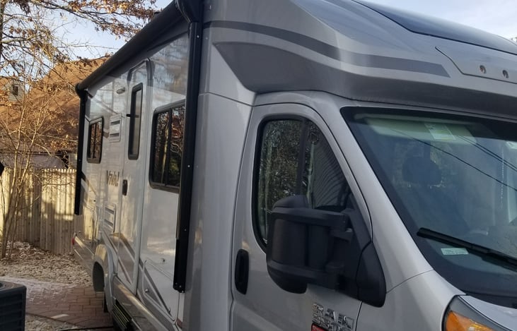 24.0 Viva 23L Class C Motor Home | RVshare