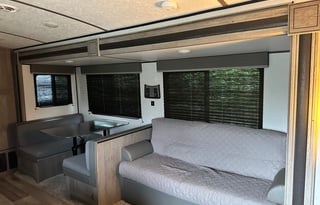 Family fun Camper with game room!!