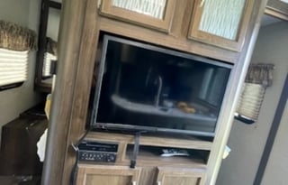 Cousin Eddie - 2018 Keystone RV Bullet 287QBS