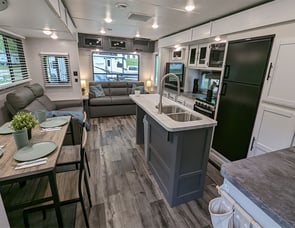 CrossRoads RV Volante 34RE