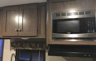 2018 Keystone 242 LHS