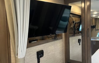 Great Size and Easy to Drive RV