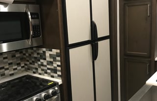 Dutchmen Atlas Fifth Wheel