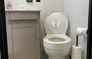 Sleeps 6 | Lightweight | Camping or Temporary Stay