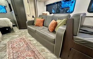 Clean&Comfortable 2023 Forest River Sunseeker LE