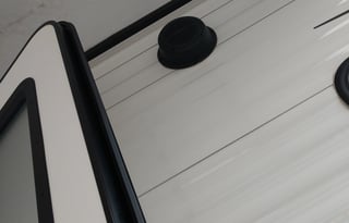 FREE WIFI & CABLE TV!!!!