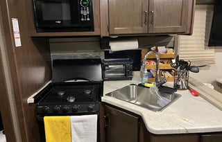 Ideal Family Getaway-Bunks (6 beds) solar, pets ok