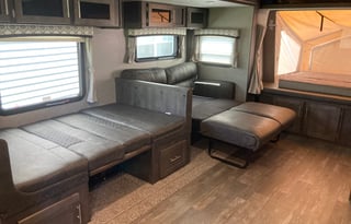 Family Friendly Hybrid Tent Trailer