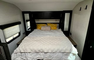 2022 pet friendly Grey Wolf Toy Hauler