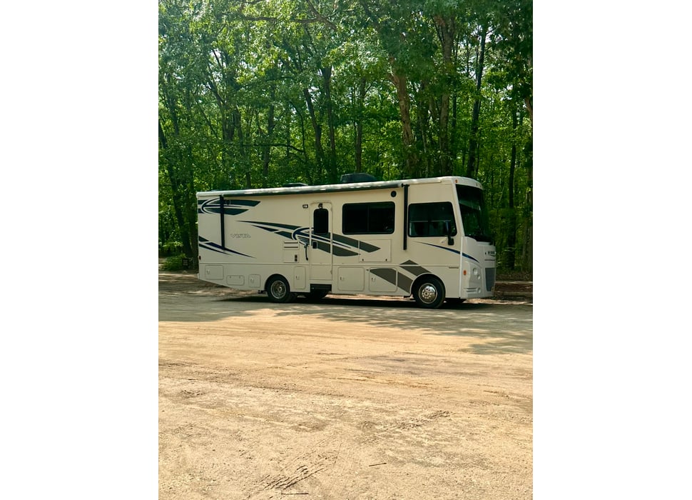 Class A Motor Home rentals in Fort Lee