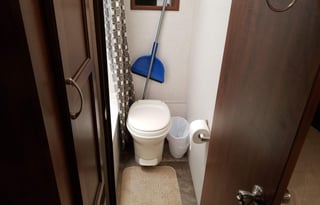 Sleeps 4 Please Read Under Description First