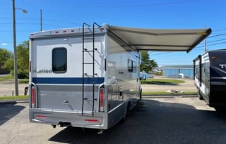 2021 Winnebago Navion 24D