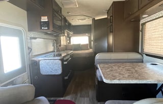 2020 Thor Motor Coach Axis 24.1