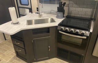 2019 Puma 2 Queen Bedrooms/Sleeps 8