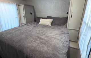 Brand New 2025 Forest River Vibe 28RL