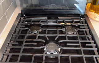 Rare King Bed | Auto Leveling | Easy to Drive