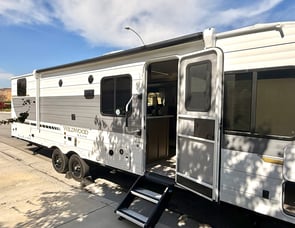 Forest River RV Wildwood X-Lite 273QBXL