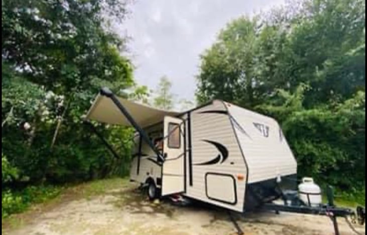 Since the fridge is also propane, you are able to do boon docking with trailer.