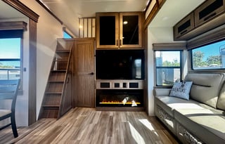 Elsa - 2024 Alliance Paradigm 395DS