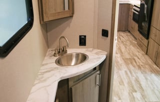 Modern Mountain Retreat