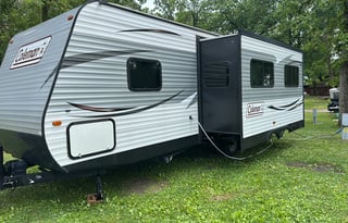 2015 Dutchmen RV Coleman Lantern Series 270RLS