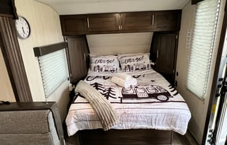 Sleepyheadz Campers and Tents LLC