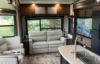 2020 Keystone RV Cougar 368MBI 5th Wheel Sleeps 10