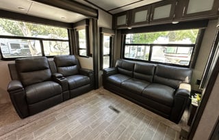 Turn Key stocked 38' upgraded unit sleeps four.