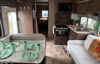 Family Fun & Pet Friendly 2020 Thor Chateau 30D