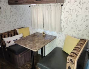 Pacific Coachworks Pacifica XL 16BH