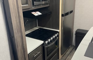 2021 CrossRoads RV Sunset Trail SS331BH