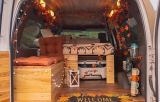 Autumn Breeze Voyager - Cozy Cedar Camper