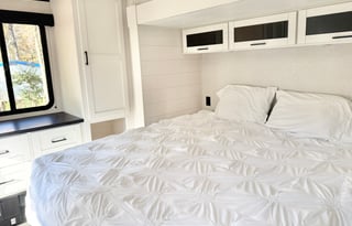 *BRAND NEW* 2026 Jayco - KING BED - 2 Bdrm