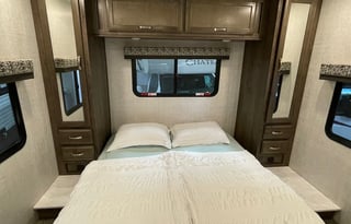 2025 Gulf Stream 30ft. with free private shuttle