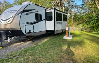 Big & Comfy - Large bathroom, full kitchen + Pets!