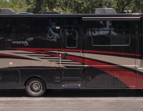 Winnebago Vista LX 30T