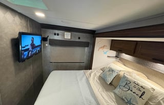 Gypsy | Cozy, Compact & Ready for the Open Road!