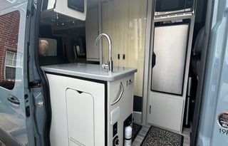 Vanaconda-2023 Thor Sanctuary 19P-Luxury Adventure