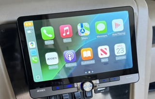 "Right Size" Class A. Sleeps 7 & Easy to Drive