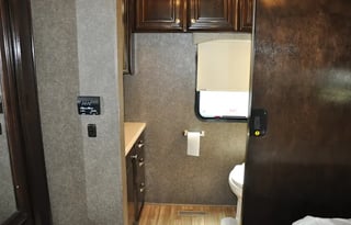 2017 Thor Motor Coach Miramar 37.1 Bunk