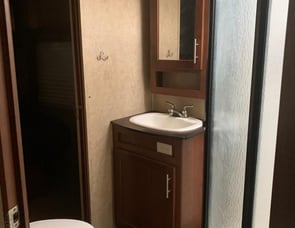 Dutchmen RV Komfort 3130FRL