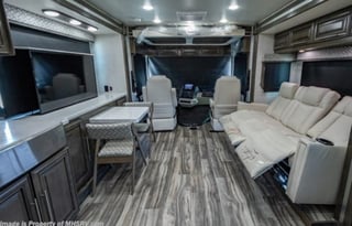 T2022 CONVENIENT & EASY TO DRIVE RV!!! GEORGE TOWN