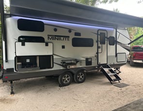 Forest River RV Rockwood Mini Lite 2509S