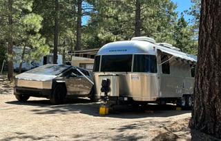 2020 Airstream RV Globetrotter 25FB
