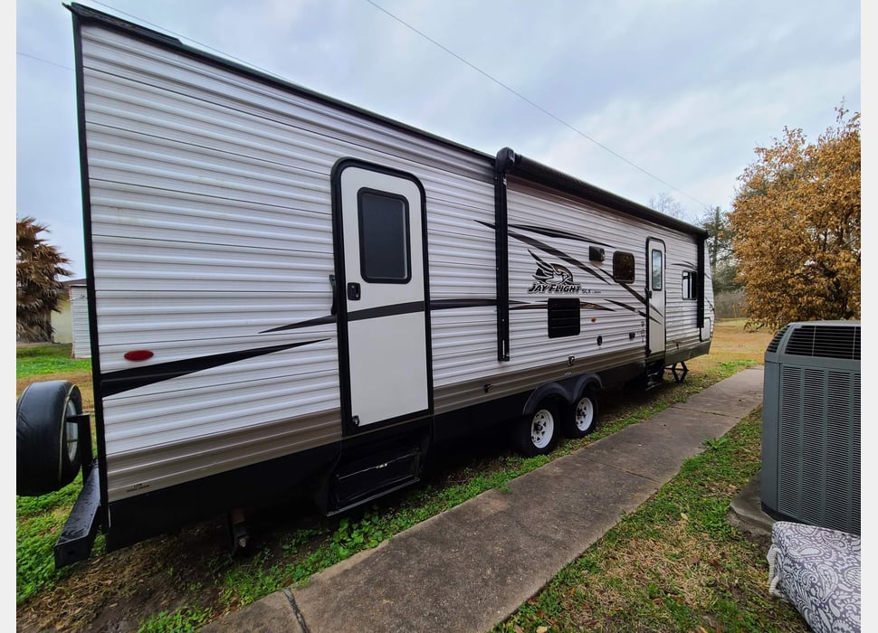 Travel Trailer rentals in Deer Park