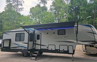 Spacious 5th Wheel | Family Adventures Await!