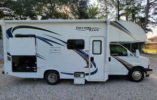 RV Trippin - "Penny" - Thor Freedom Elite